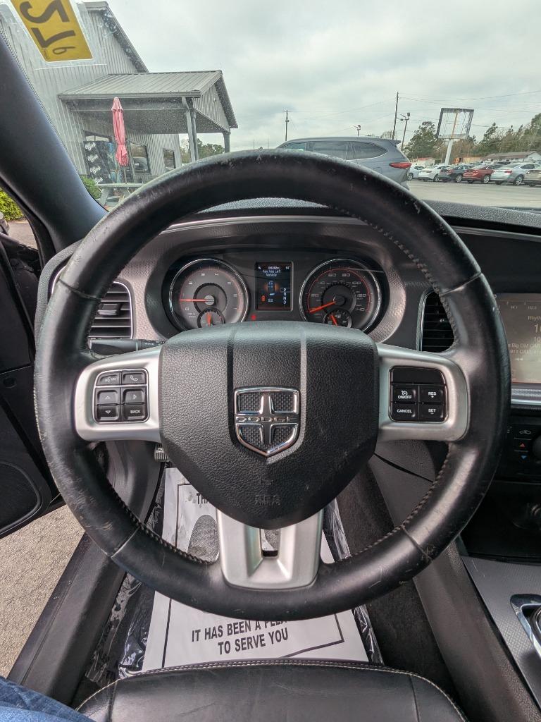 2013 Dodge Charger SXT photo