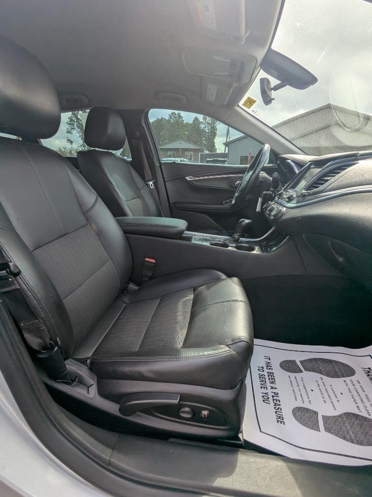 2017 Chevrolet Impala LT photo
