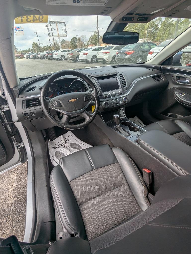 2017 Chevrolet Impala LT photo