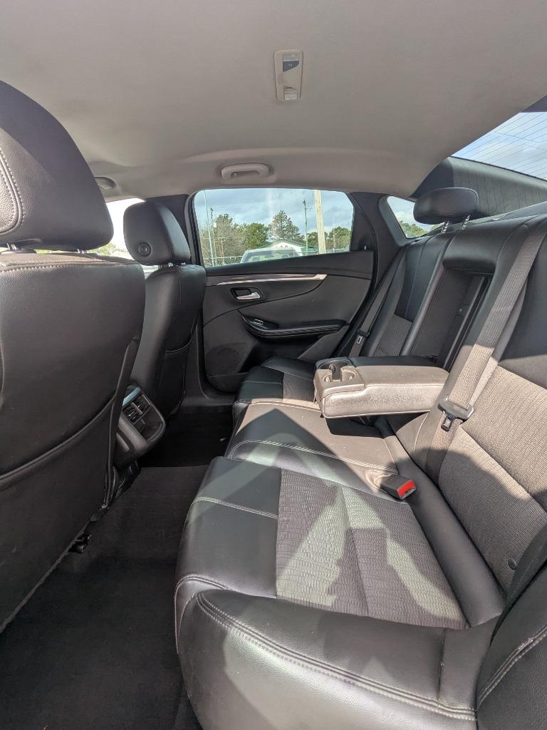 2017 Chevrolet Impala LT photo