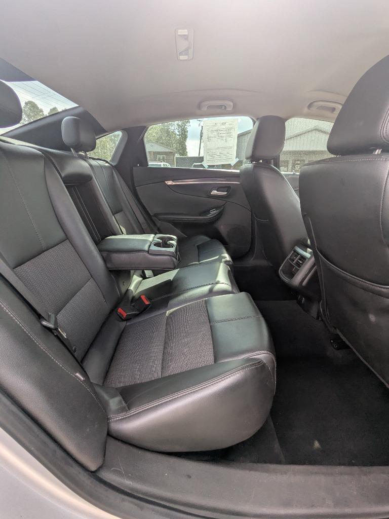 2017 Chevrolet Impala LT photo