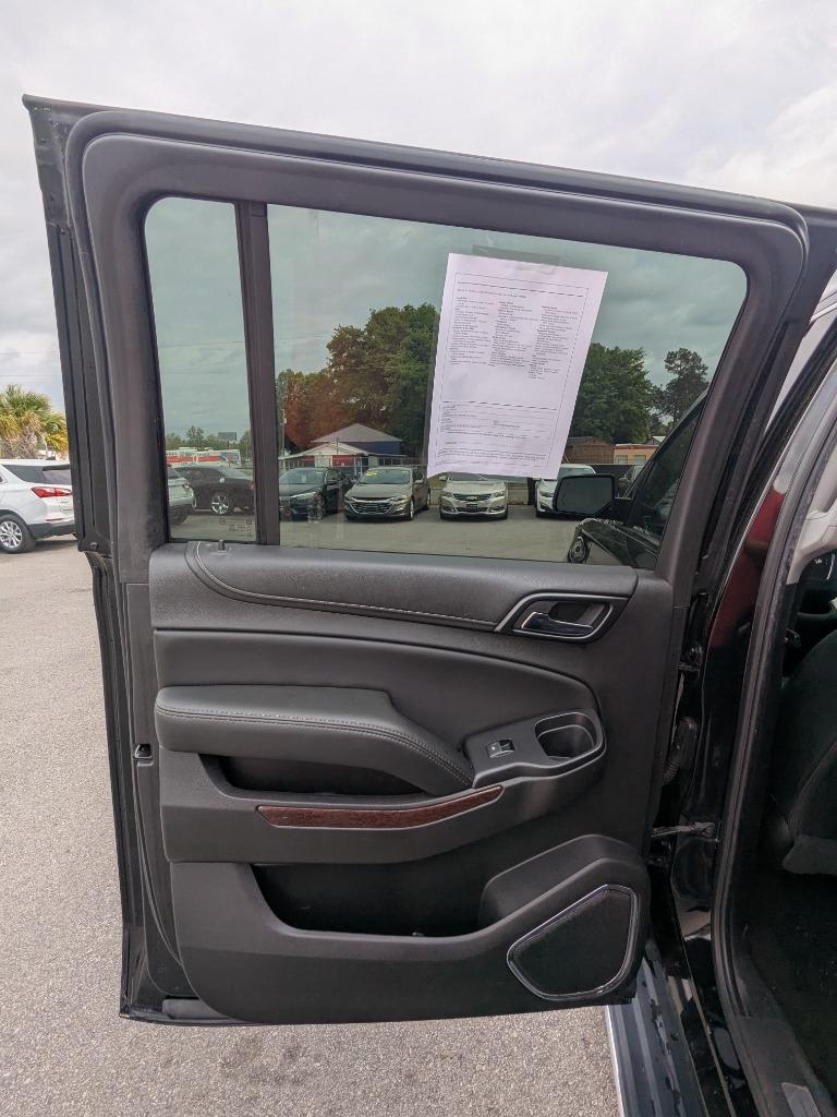 2017 GMC Yukon XL 1500 SLT photo