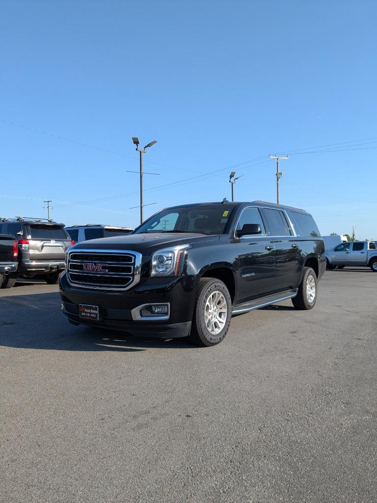 2017 GMC Yukon XL 1500 SLT photo