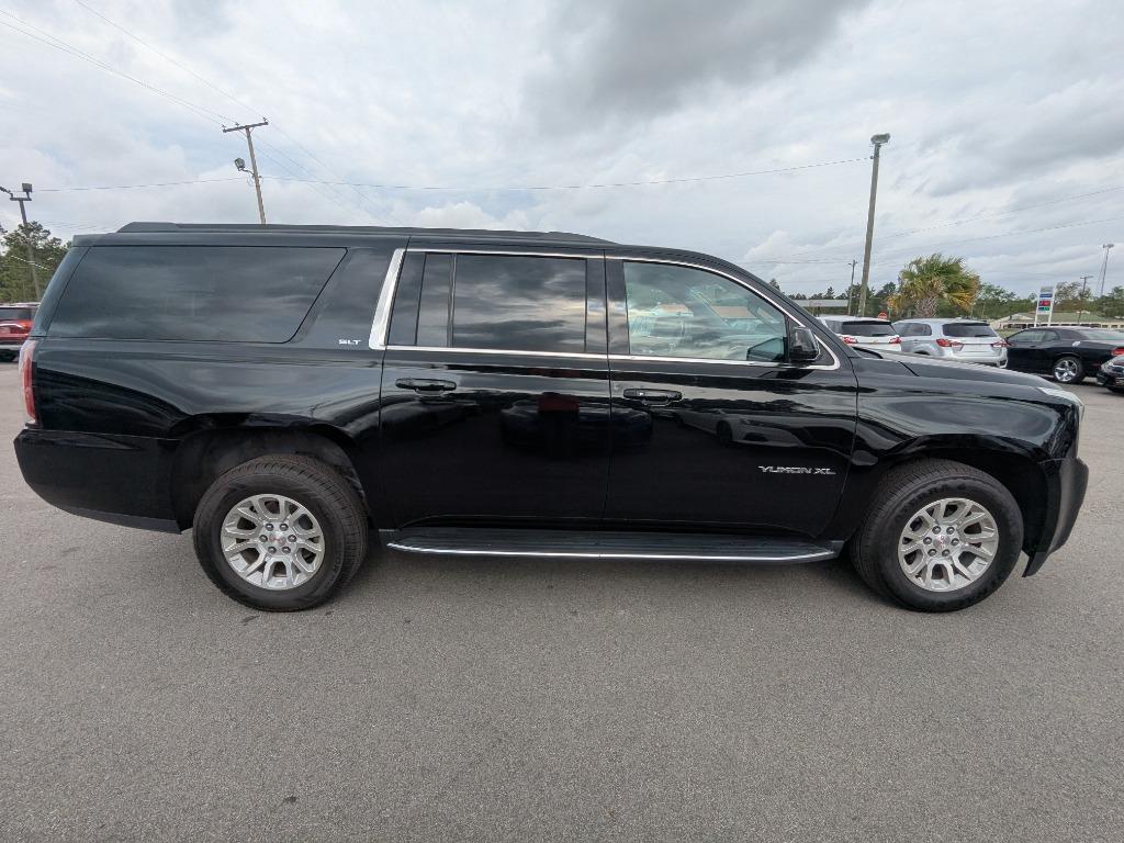 2017 GMC Yukon XL 1500 SLT photo