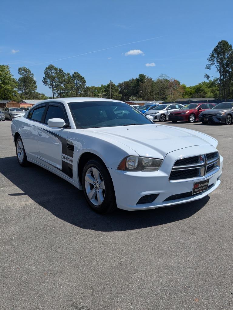 2012 Dodge Charger SE photo