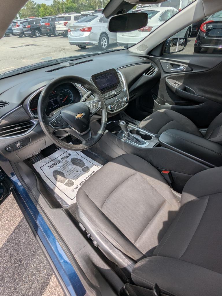 2019 Chevrolet Malibu LT photo