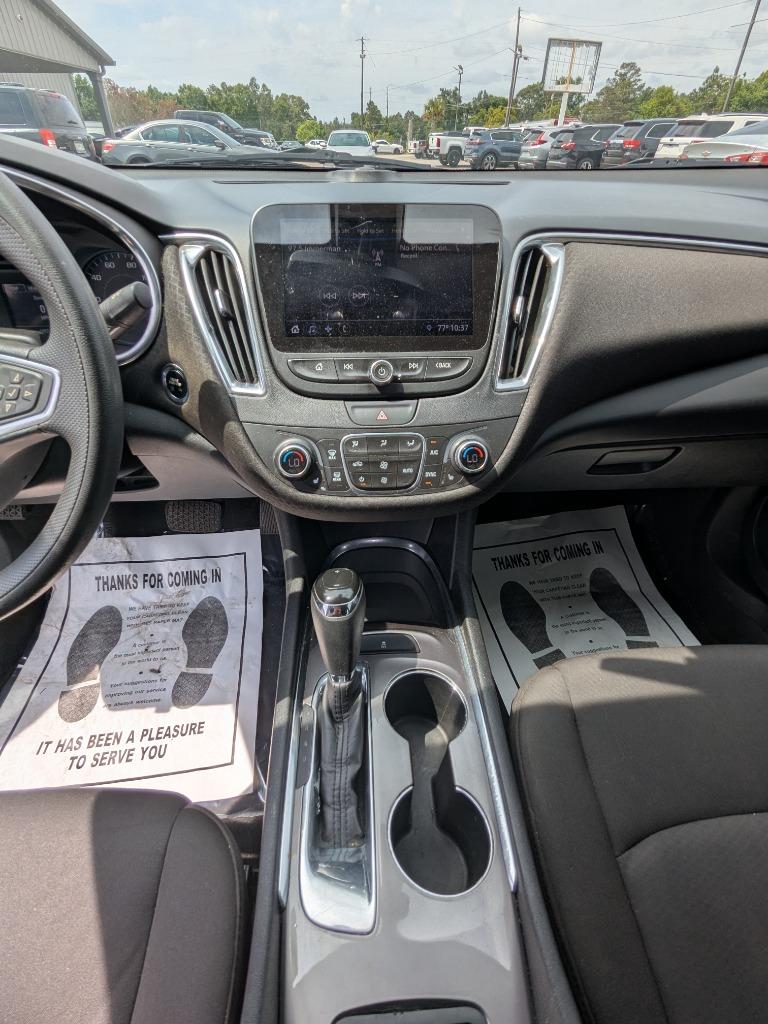 2019 Chevrolet Malibu LT photo