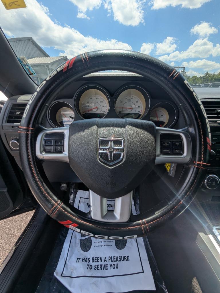2011 Dodge Challenger SE photo