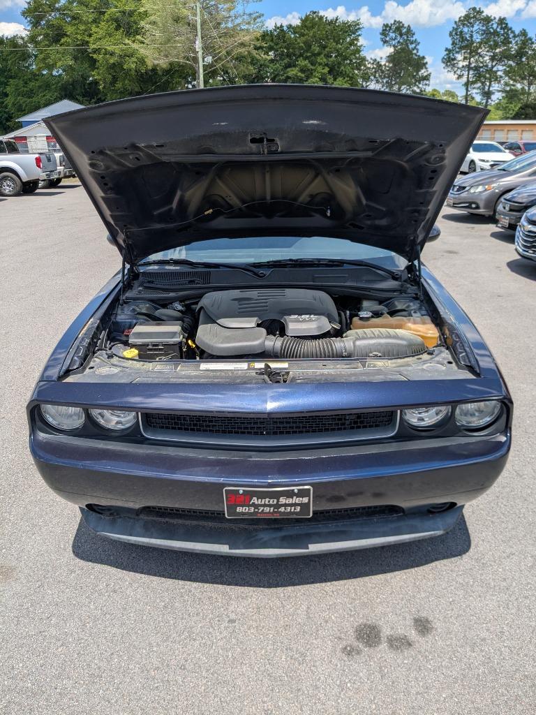 2011 Dodge Challenger SE photo