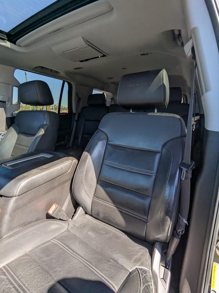 2015 GMC Yukon Denali photo