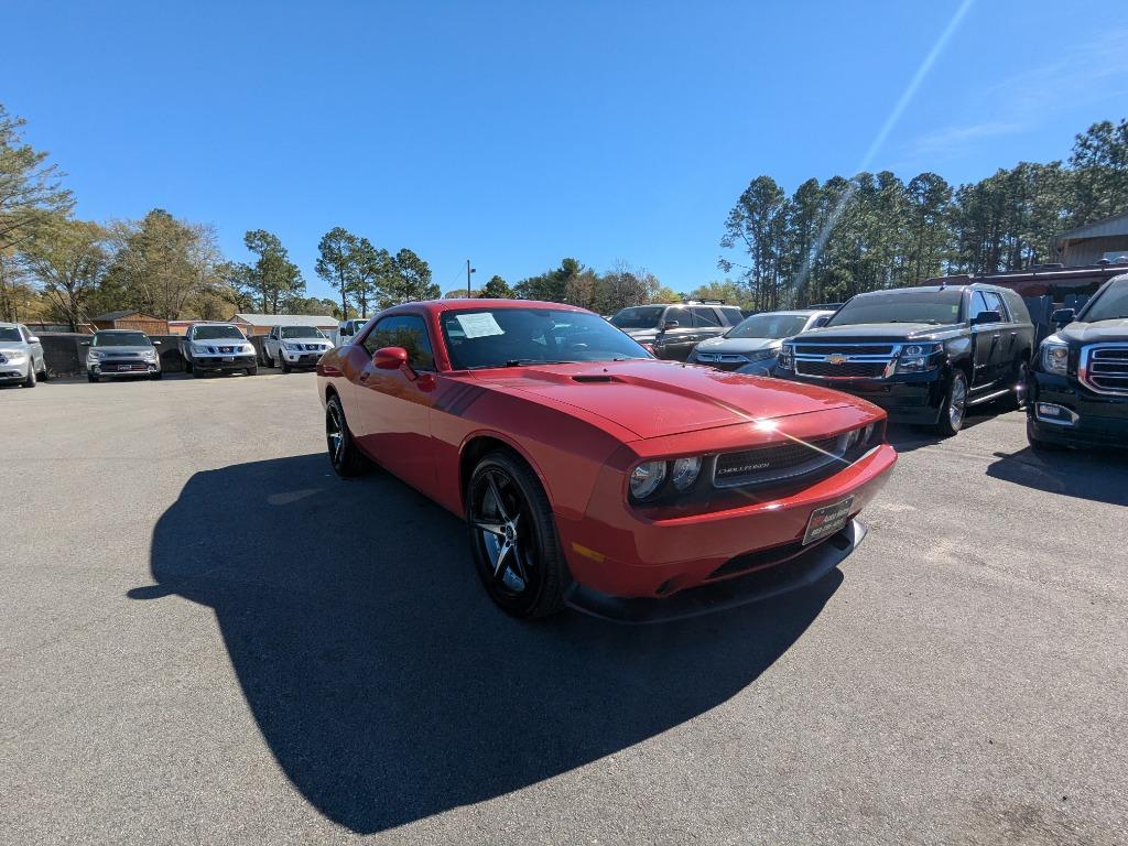 2012 Dodge Challenger SXT photo