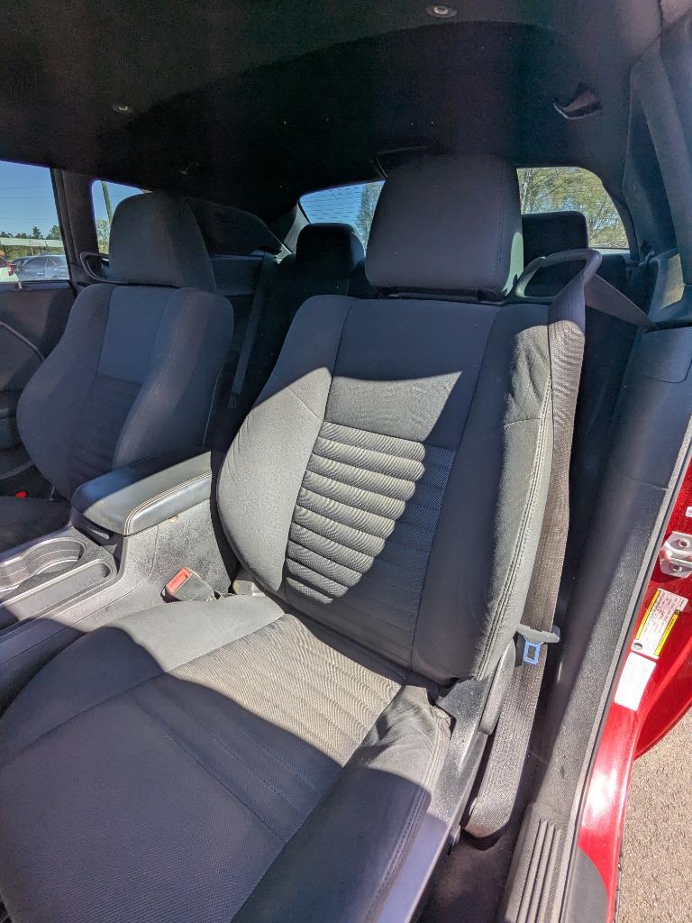 2012 Dodge Challenger SXT photo