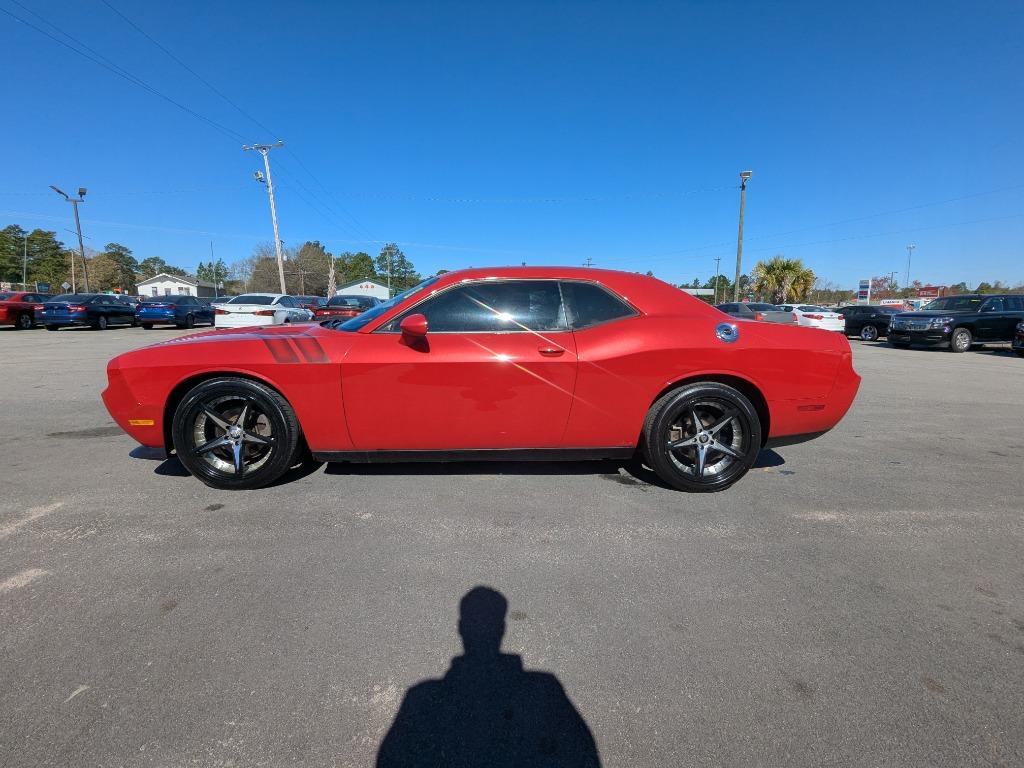 2012 Dodge Challenger SXT photo