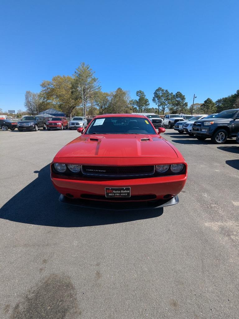 2012 Dodge Challenger SXT photo