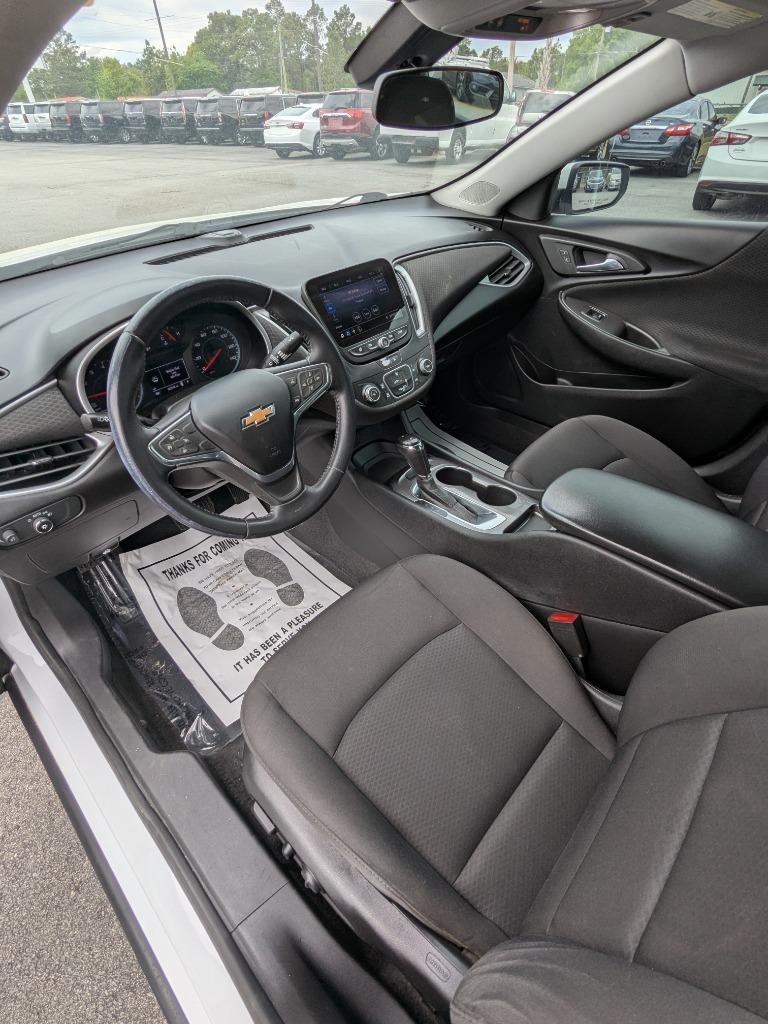 2020 Chevrolet Malibu RS photo