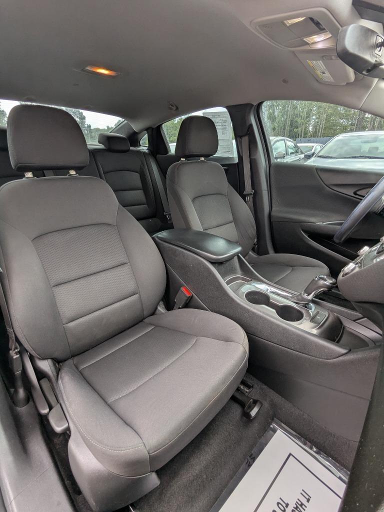 2020 Chevrolet Malibu RS photo