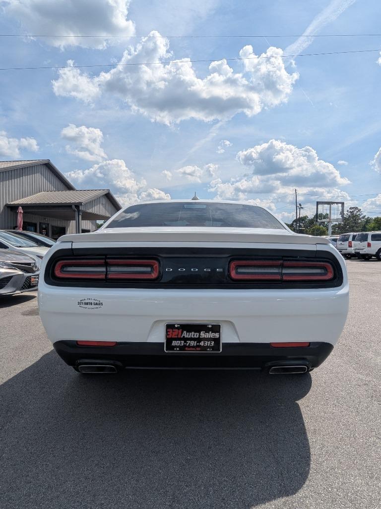 2015 Dodge Challenger R/T photo