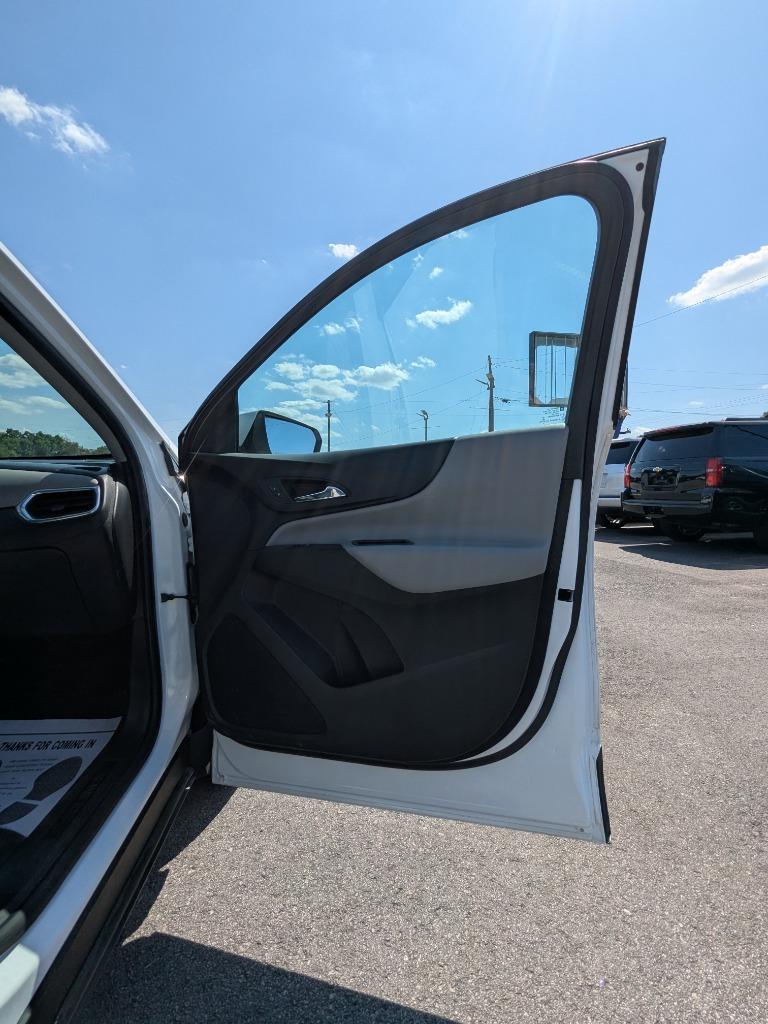 2020 Chevrolet Equinox LT photo