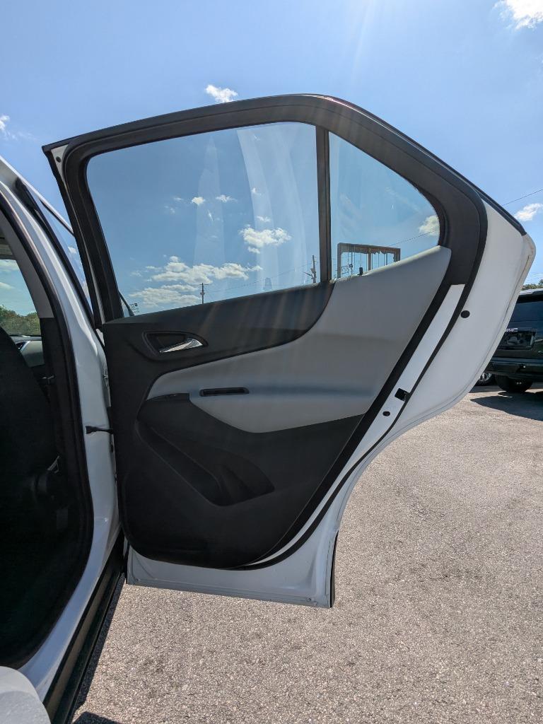 2020 Chevrolet Equinox LT photo