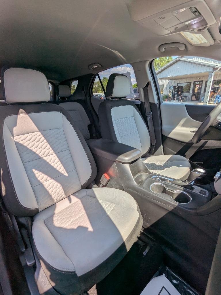 2020 Chevrolet Equinox LT photo