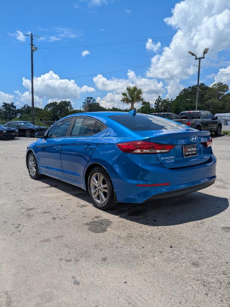 2017 Hyundai Elantra SE photo