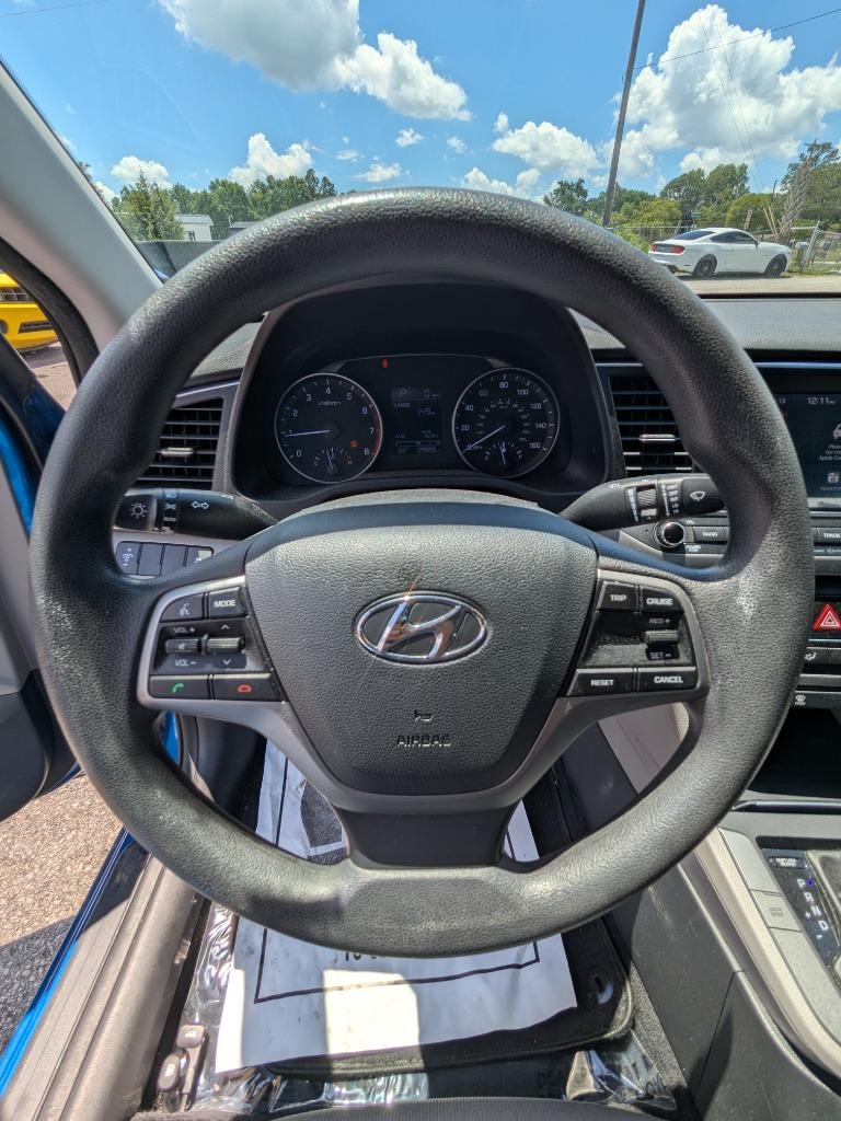 2017 Hyundai Elantra SE photo