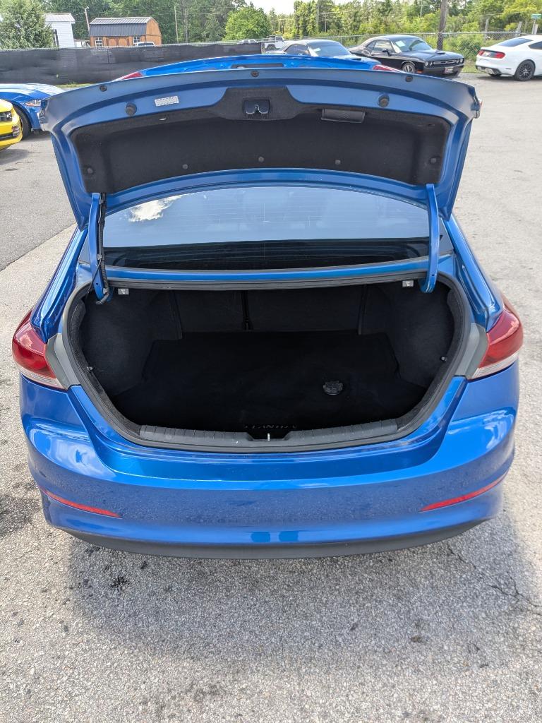 2017 Hyundai Elantra SE photo