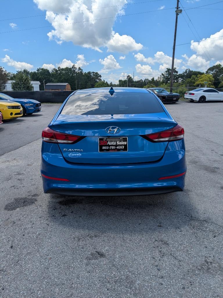 2017 Hyundai Elantra SE photo