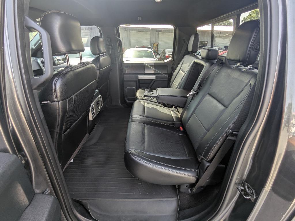 2016 Ford F150 Lariat photo