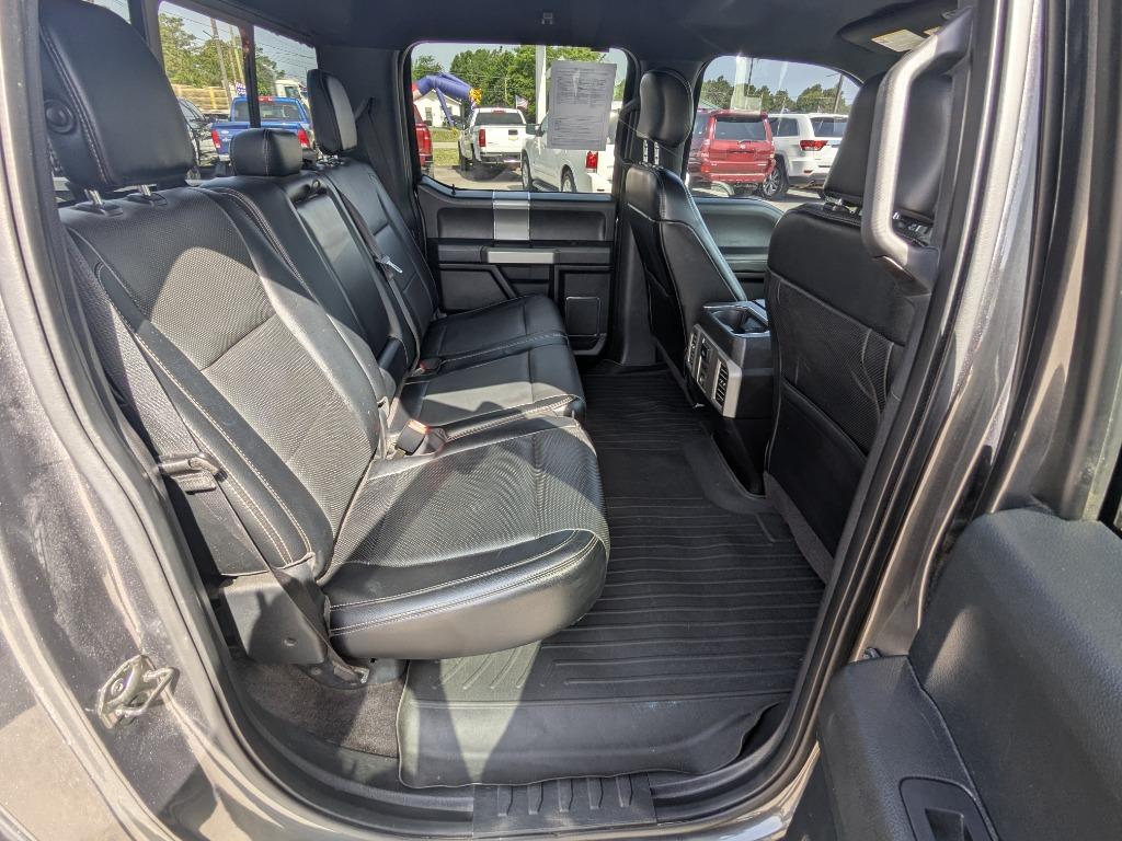 2016 Ford F150 Lariat photo