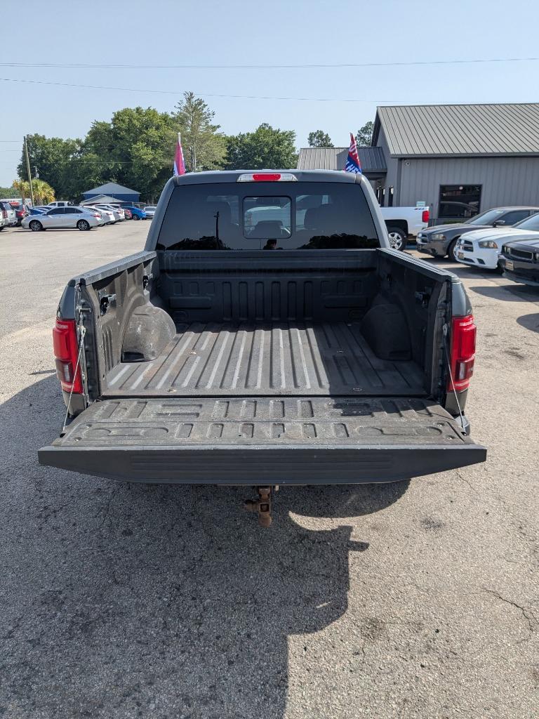 2016 Ford F150 Lariat photo