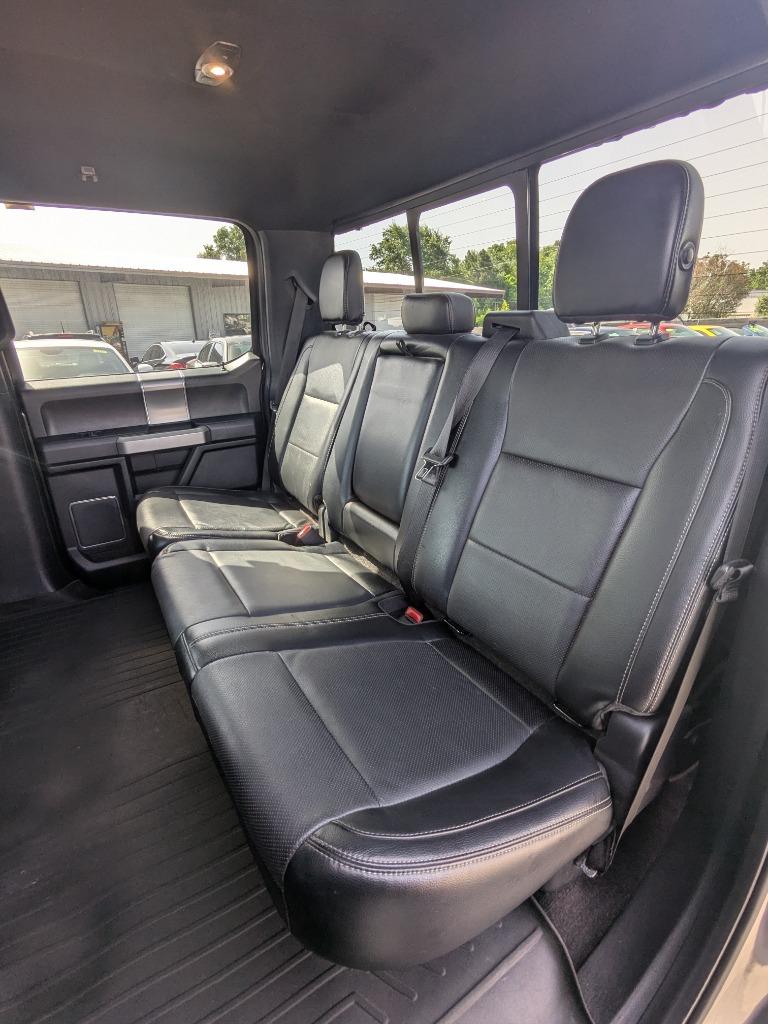 2016 Ford F150 Lariat photo