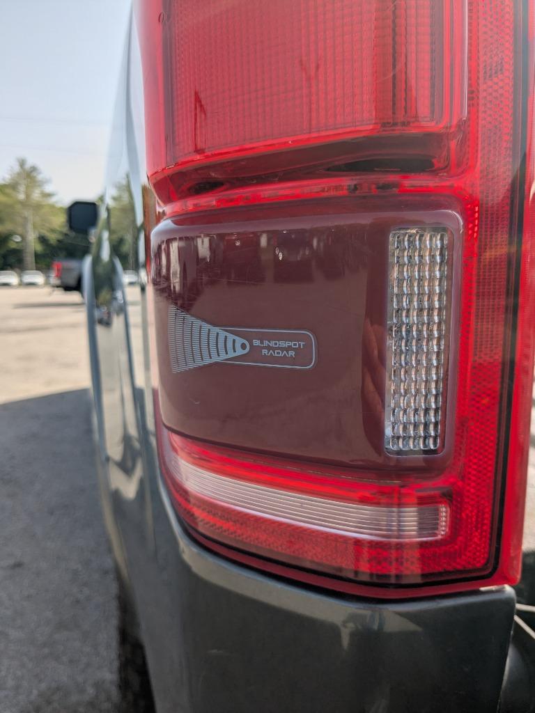 2016 Ford F150 Lariat photo