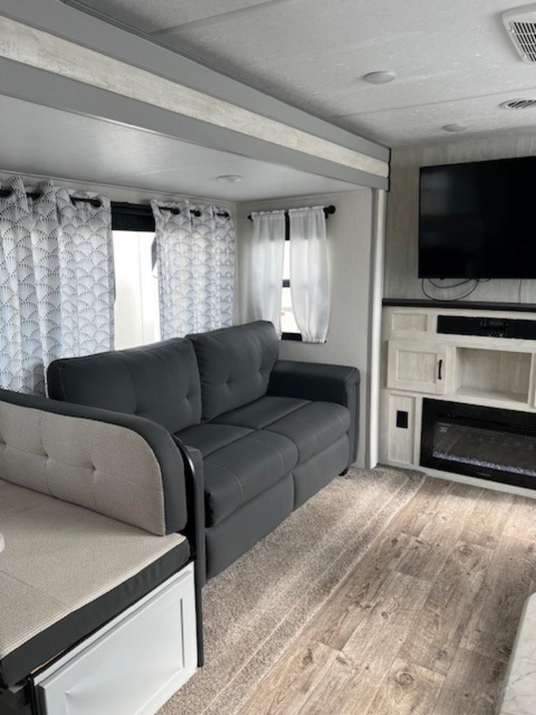 2018 FOREST RIVER  VIBE - $16,995