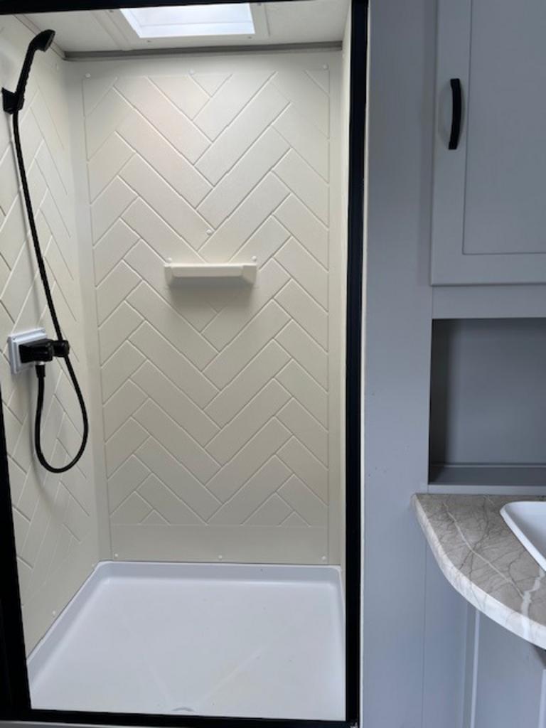 2018 FOREST RIVER  VIBE - $16,995