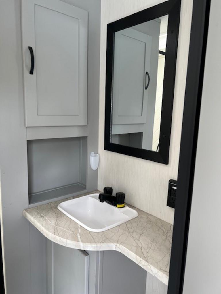 2018 FOREST RIVER  VIBE - $16,995