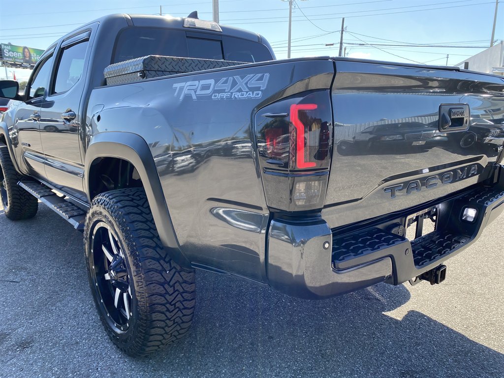 2018 Toyota Tacoma - $29,999