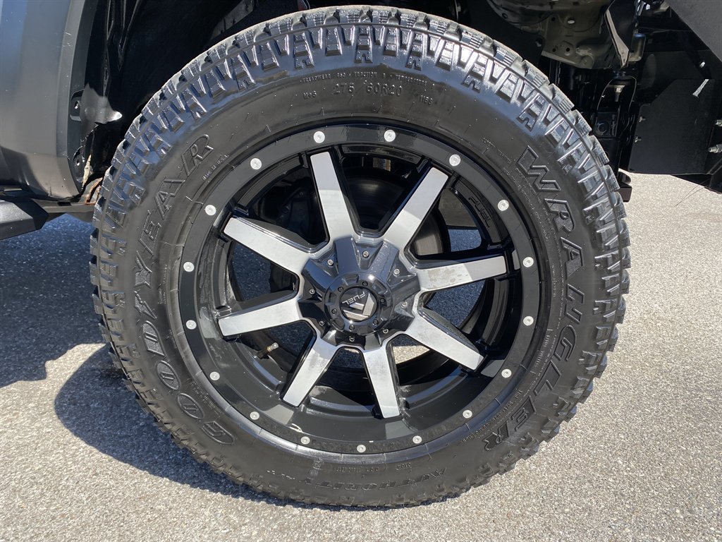 2018 Toyota Tacoma - $29,999