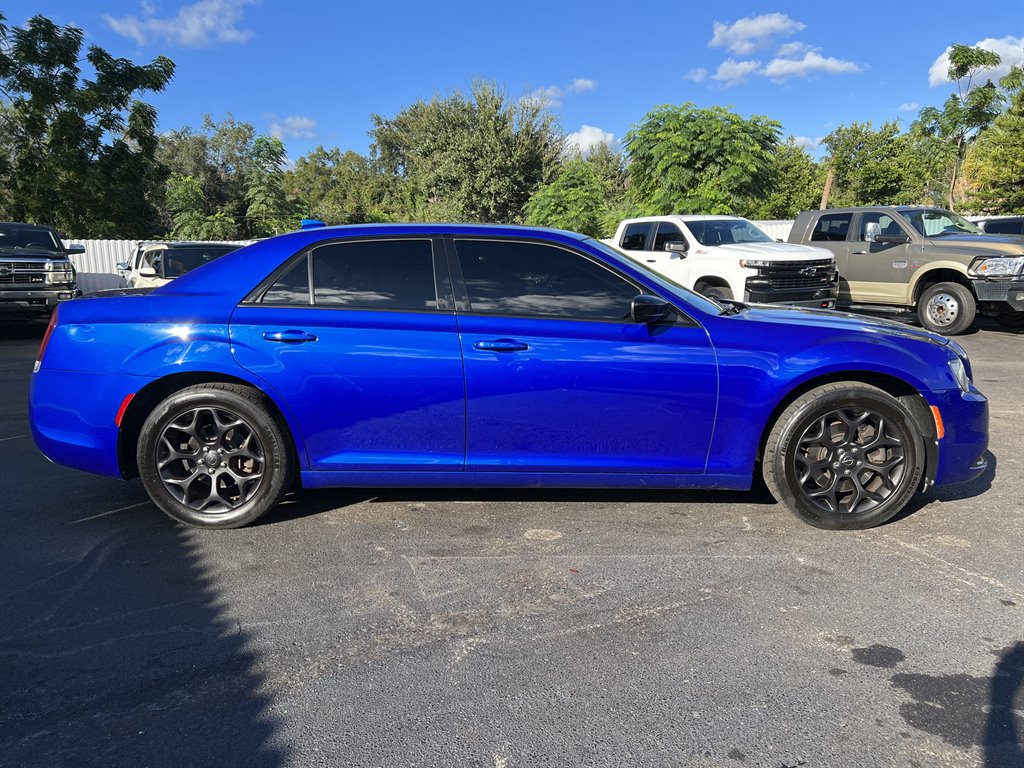 2019 Chrysler 300 Sedan - $23,999