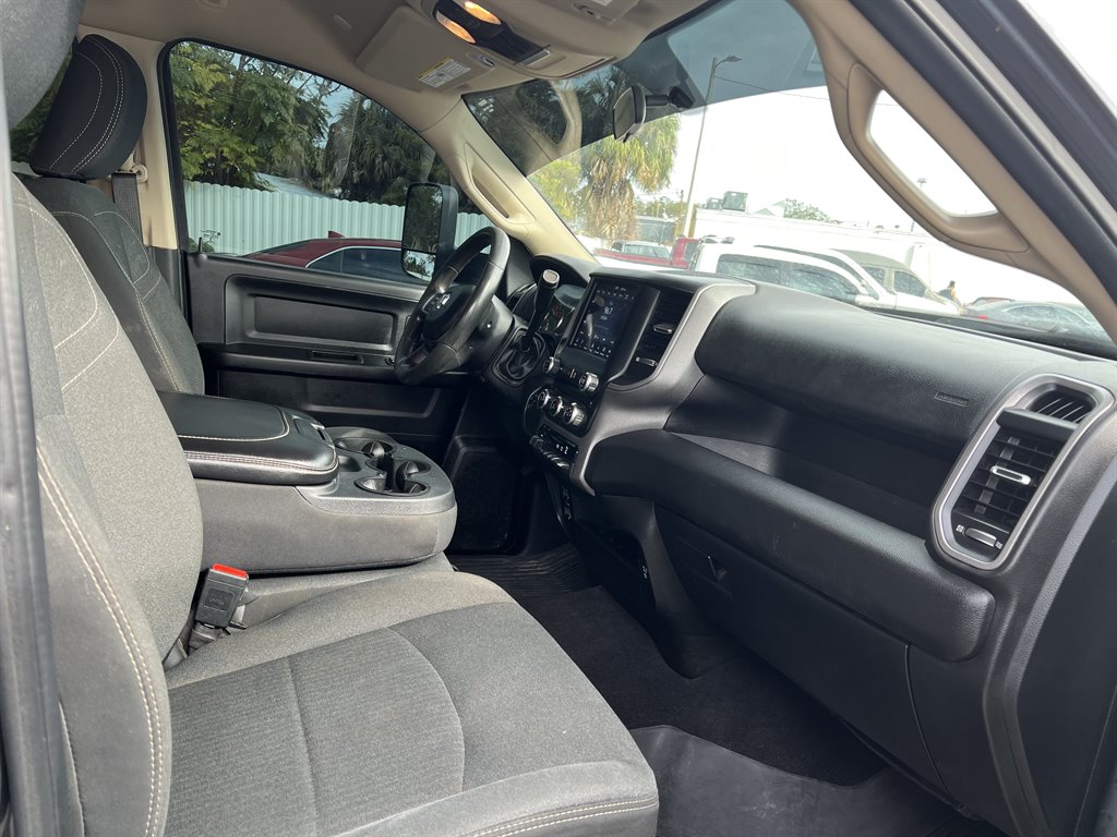2020 RAM 2500 Tradesman photo