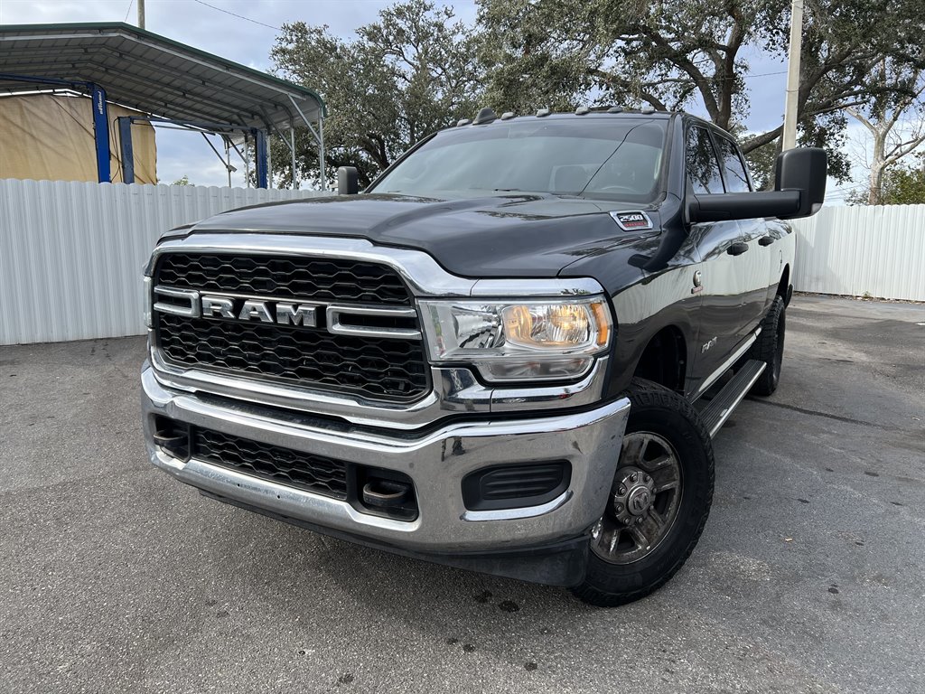 2020 RAM 2500 Tradesman photo