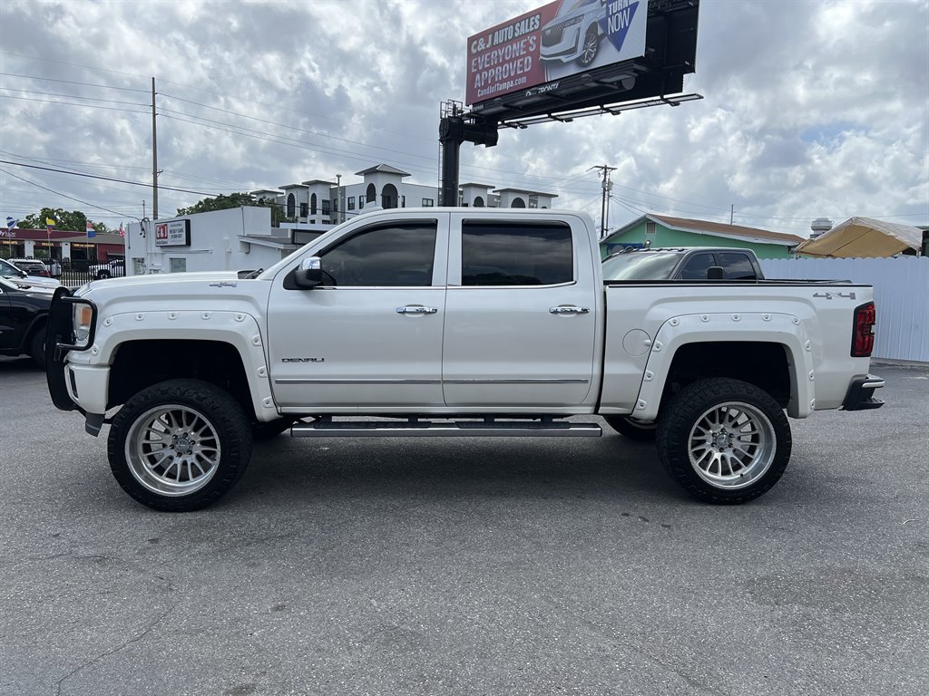 2015 GMC Sierra 1500 Denali photo