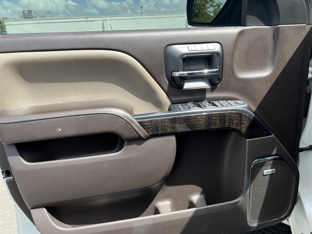 2015 GMC Sierra 1500 Denali photo