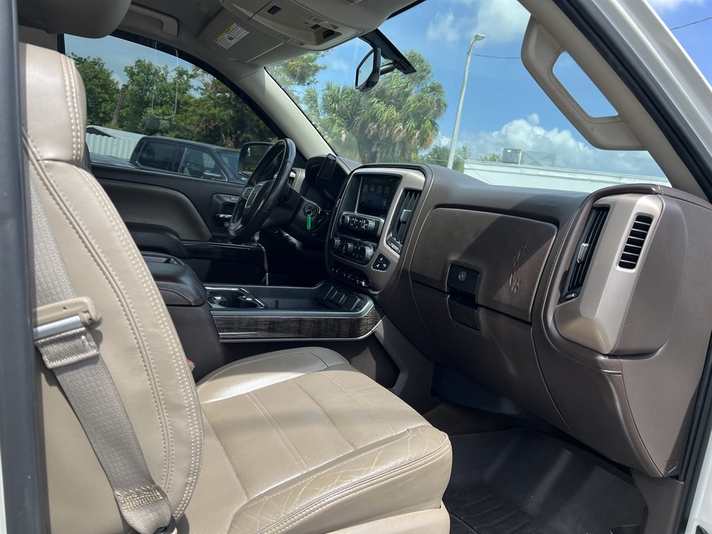 2015 GMC Sierra 1500 Denali photo