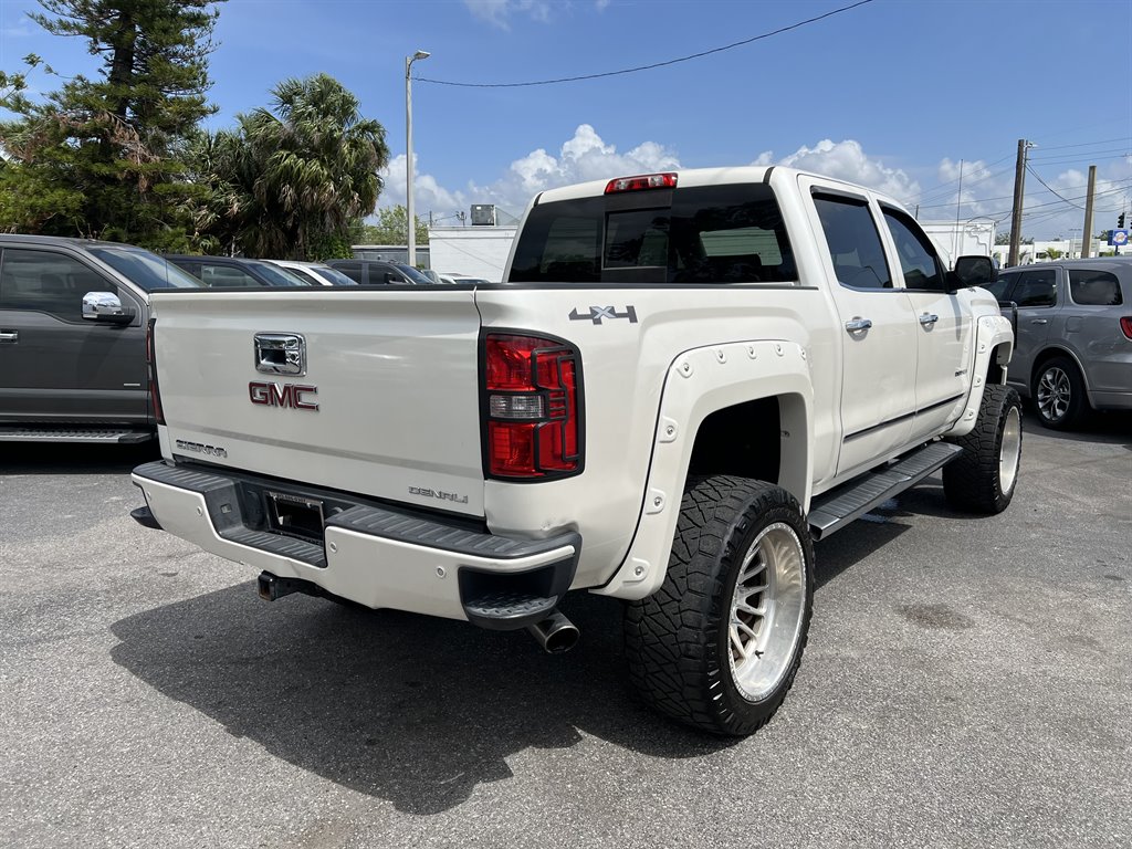 2015 GMC Sierra 1500 Denali photo