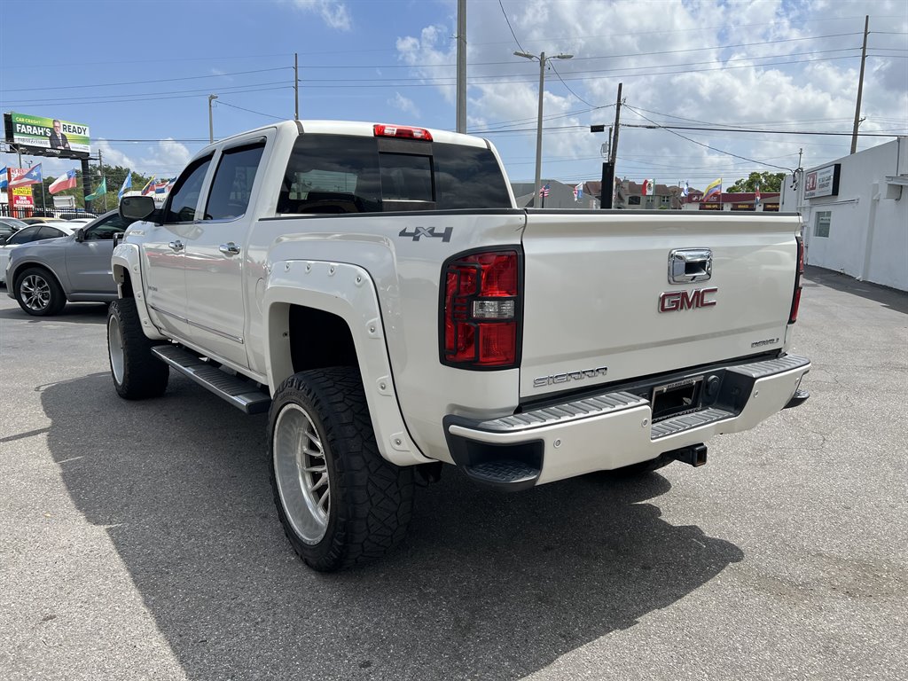 2015 GMC Sierra 1500 Denali photo