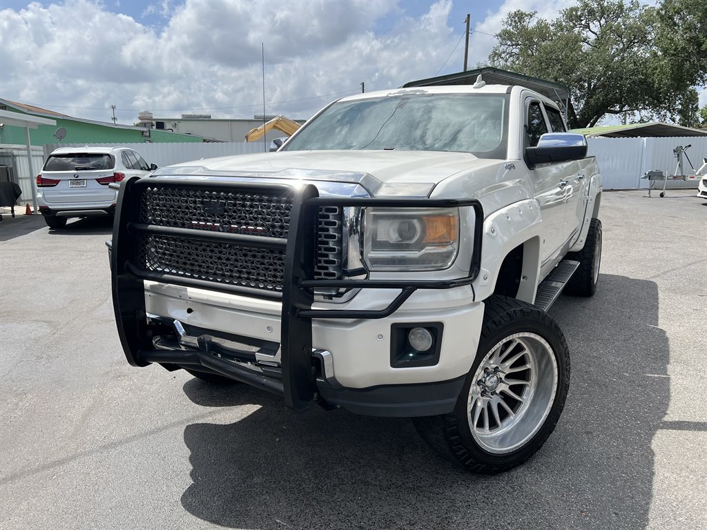 2015 GMC Sierra 1500 Denali photo