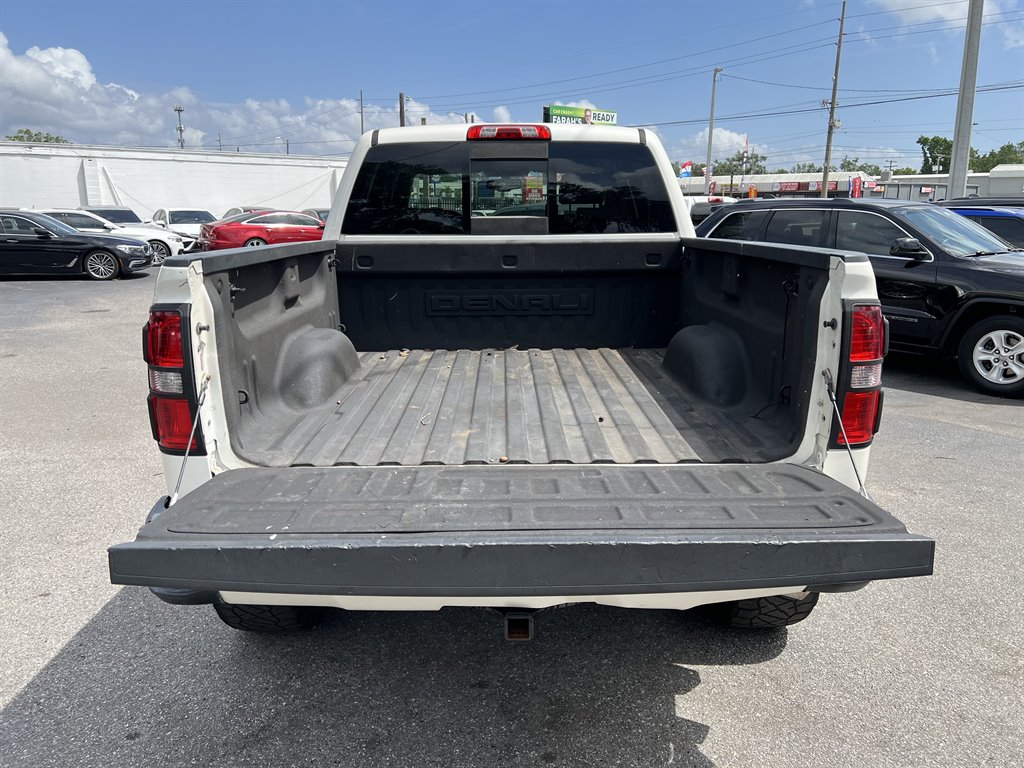2015 GMC Sierra 1500 Denali photo