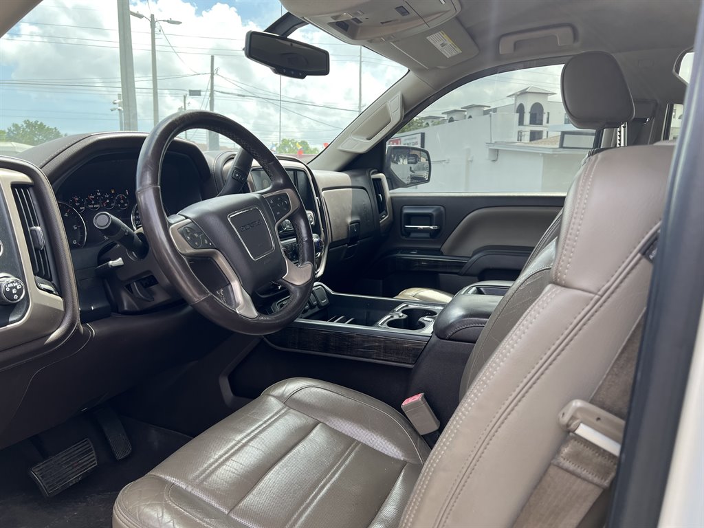 2015 GMC Sierra 1500 Denali photo