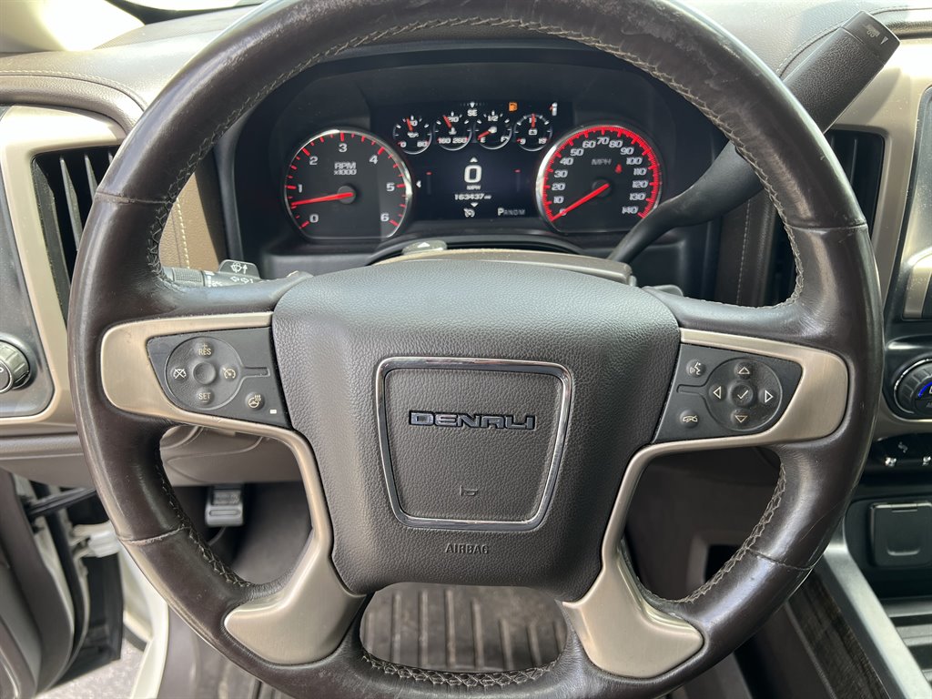 2015 GMC Sierra 1500 Denali photo